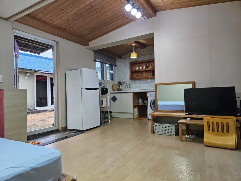 [Jocheon, Jeju] 30 seconds walk to the sea, Jochon-eup, Sinheung-ri, Guok One Room 7