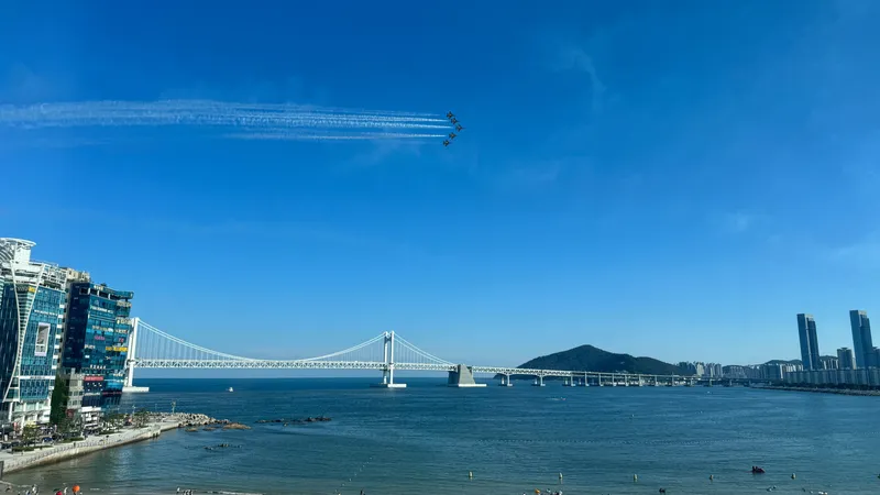 [Suyeong, Busan] Gwangalli Beach: 30 seconds of ocean view, drone show, and fireworks festival 18