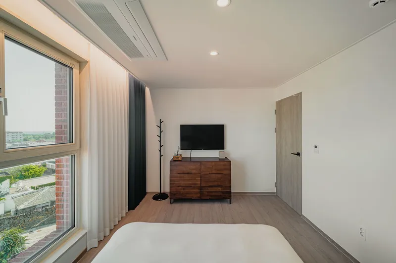 [Daejeong, Seogwipo] Entire 4th floor accommodation with a view of the ocean and Sanbangsan Mountain 7
