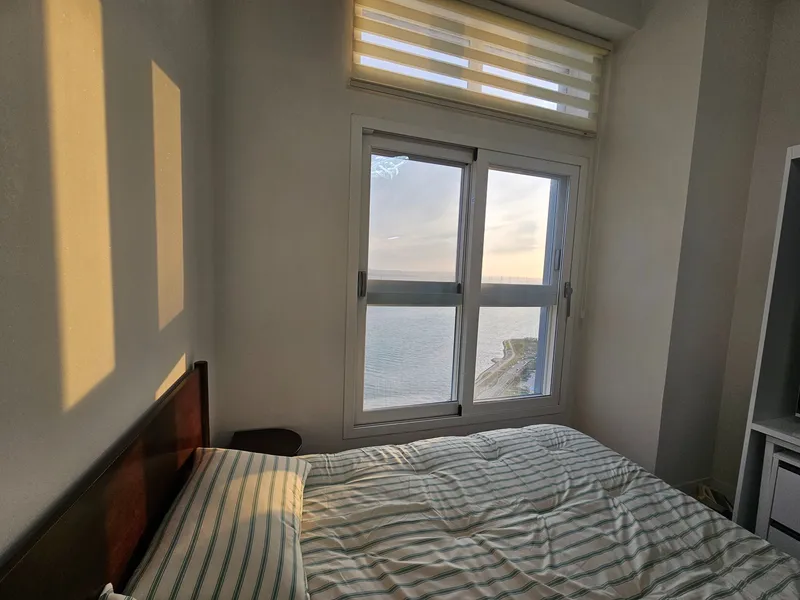 [Ansan] 28th floor officetel with ocean view bedroom on Banwol Island 24