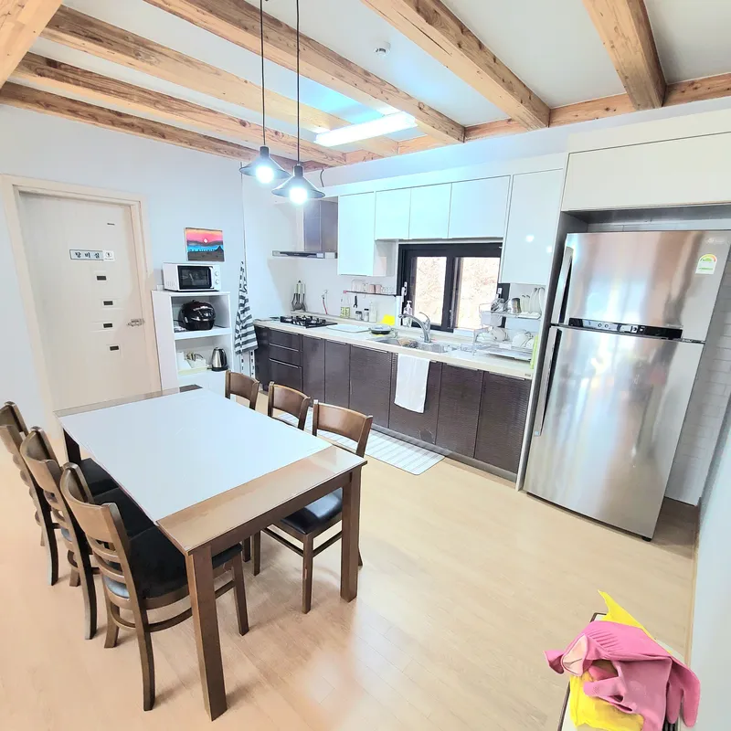 [Yangyang] Jumunjin, 5 minutes from the beach, 350 pyeong building, 50 pyeong 2nd floor detached house 12