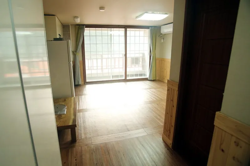 [전남 신안] 흑산도 바닷가 오션뷰 숙소 A동 10평원룸 7