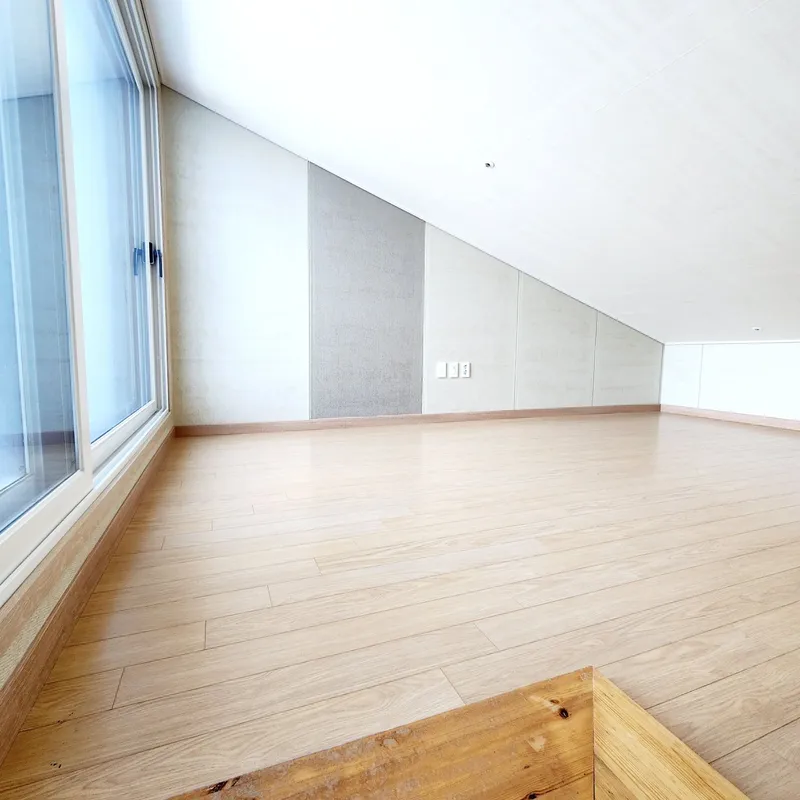[Gangneung] One-month living, duplex terrace right in front of the beach 9
