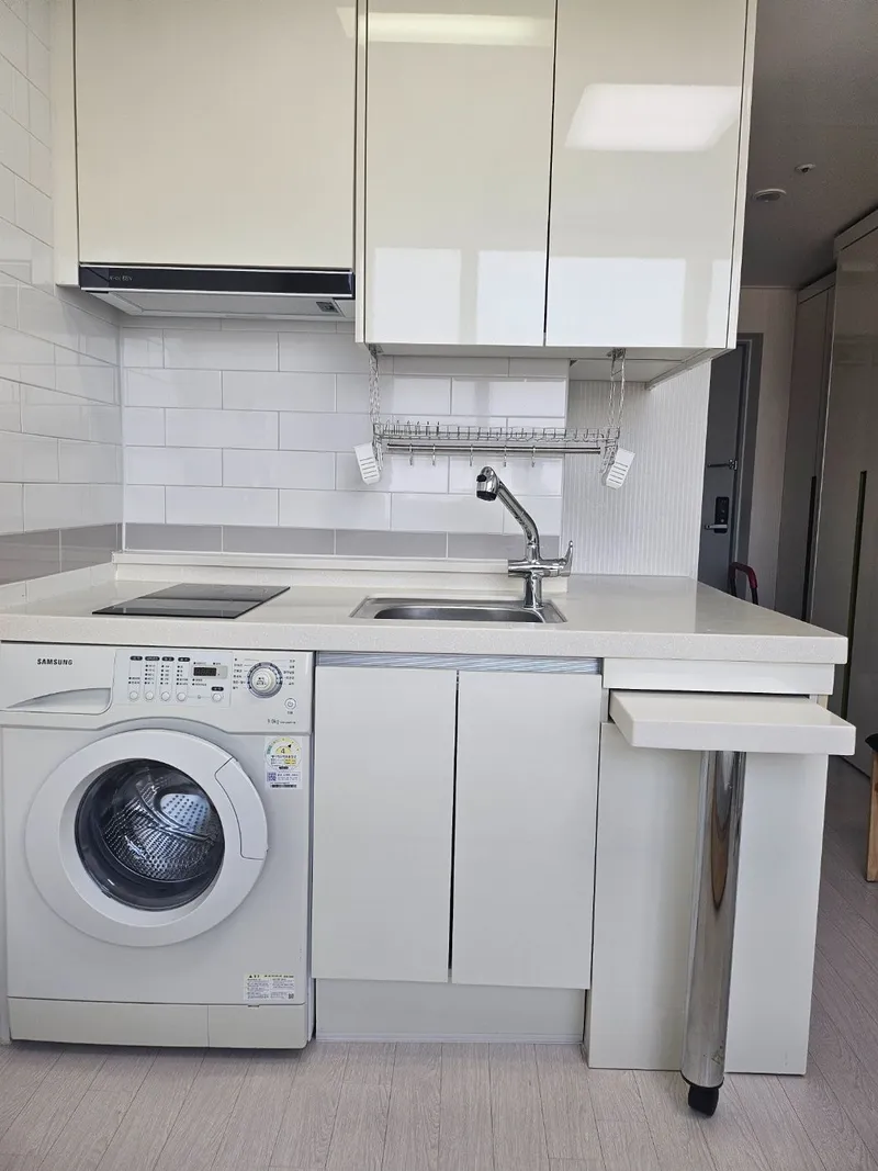[Gangseo, Seoul] 30 seconds from Sinbanghwa Station, fully equipped near Magok Chocho Station 9