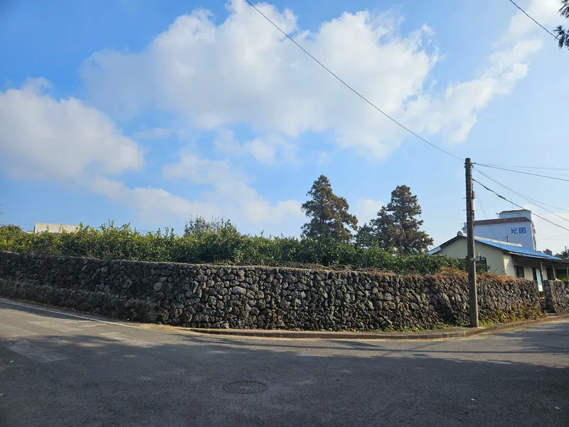 [Seoho-dong, Seogwipo] Three-Room + @ (Attic, Terrace) Ocean View Accommodation 50