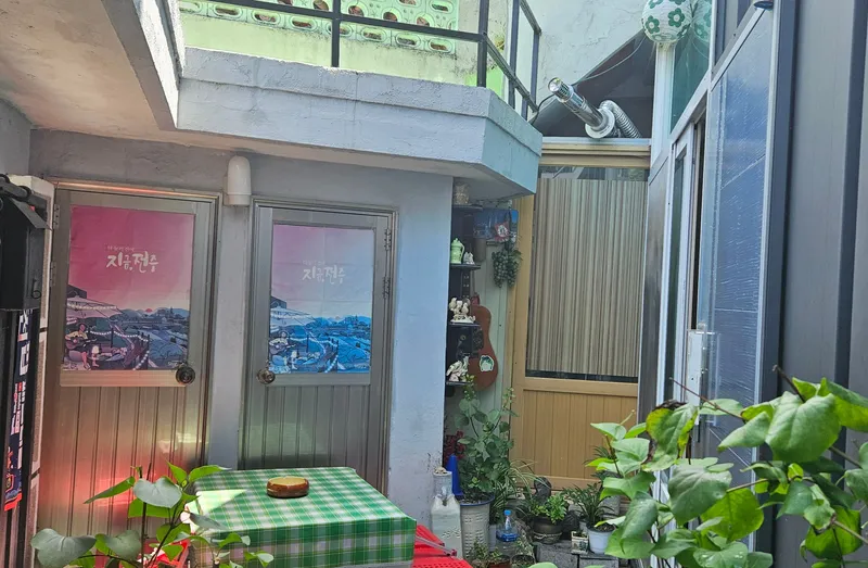 [Jeonju] Hanok Village, 10-minute walk, two-room apartment 13
