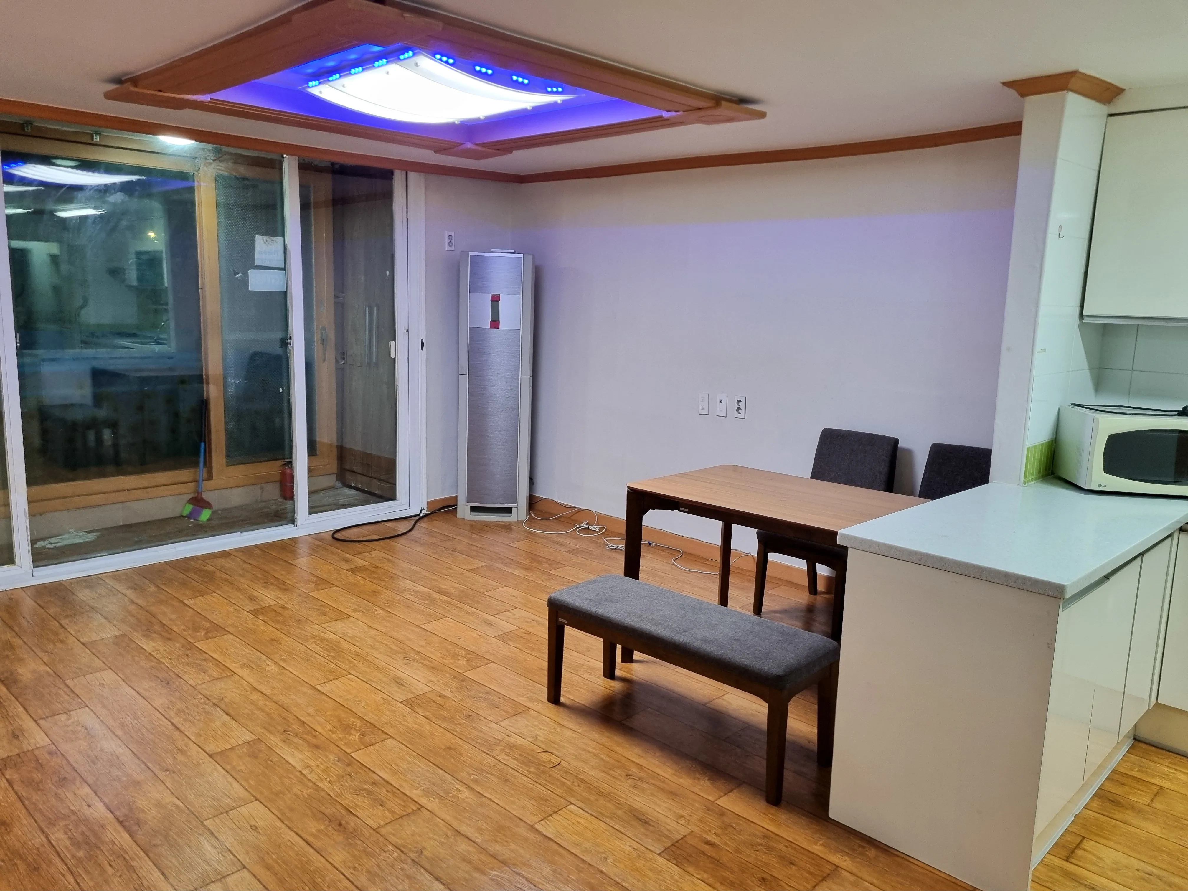 Seonghwan-eup Three-Bedroom Apartment