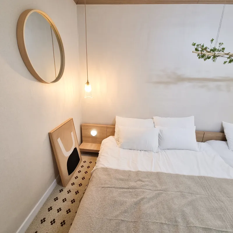 [서울 서초] 강남 신논현 1층 리모델링 풀옵션 퀸2 room1 4
