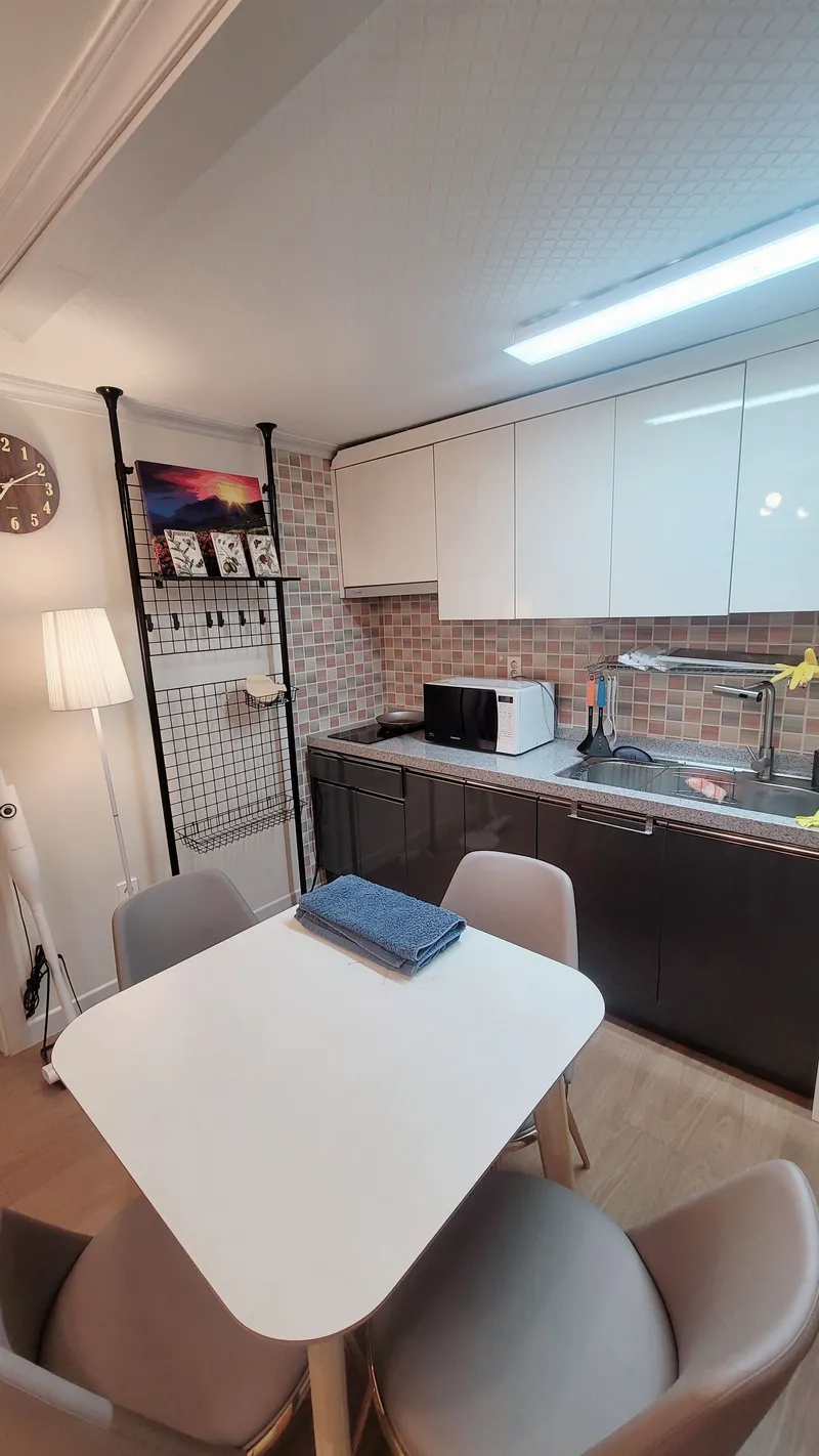 [Seo-gu, Daejeon] Lotte Department Store Seongsimdang 2 Room 8