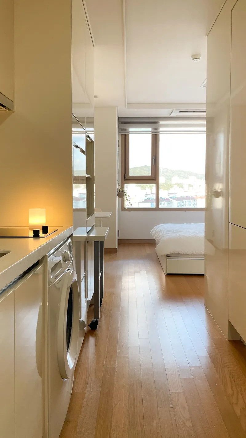 [Yongin] Urban Stay near Dongcheon Station with a Great View #Pangyo #Gangnam #Shinbundang Line 14