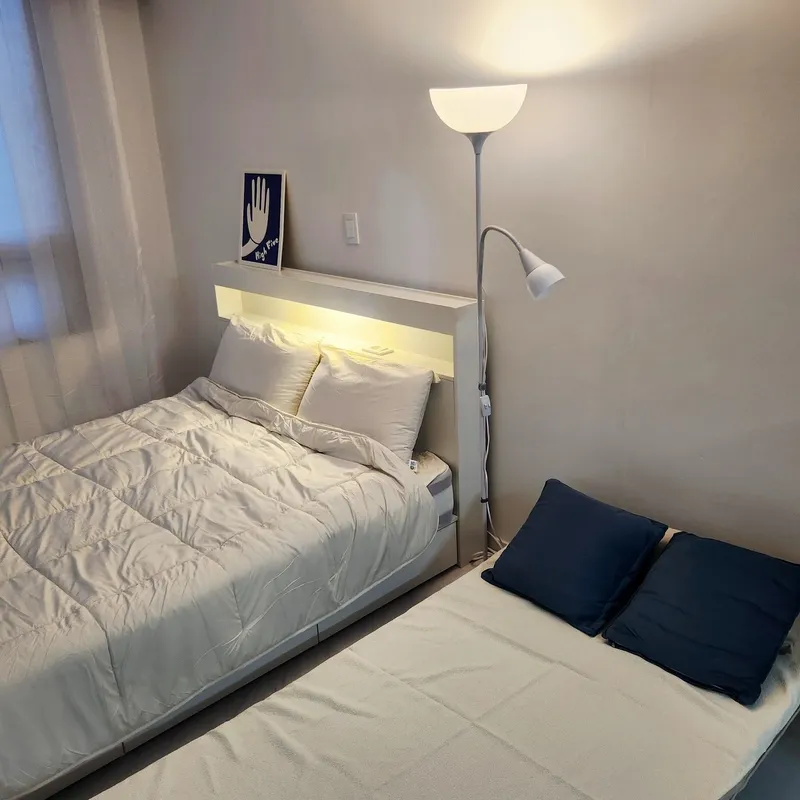 [Yeongdeungpo, Seoul] 2-minute walk from Yeouido Station and Saetgang Station / 5-minute walk from Yeouido Park and The Hyundai 6