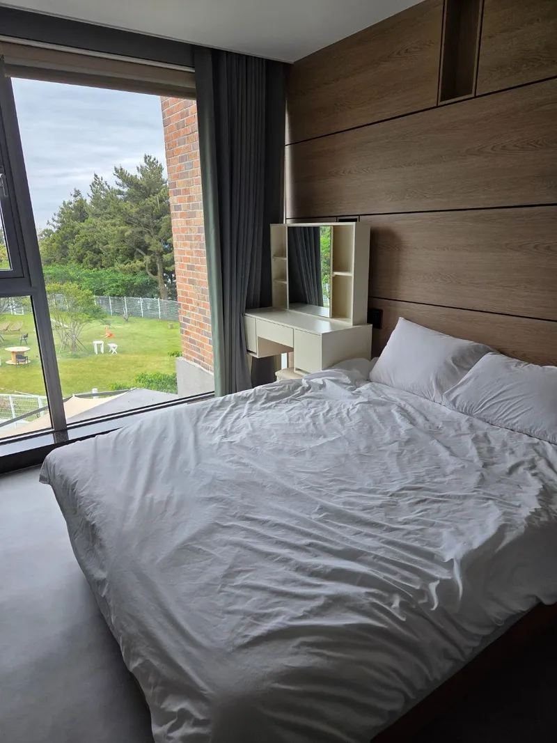 [Andeok, Seogwipo] Dog-friendly accommodation with dog cafe and dog exercise area #211 3