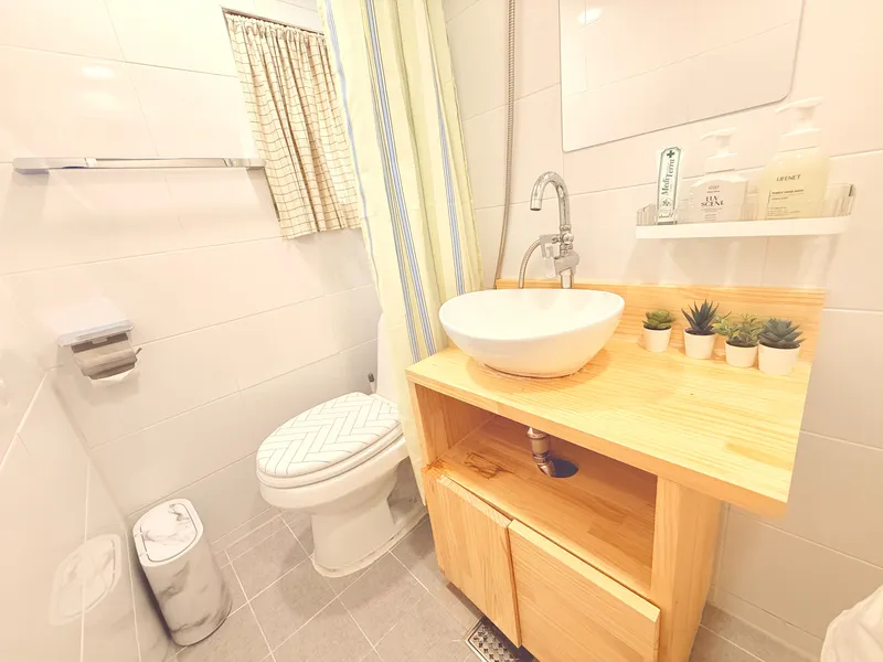 [Guro, Seoul] Fully furnished, white wood-toned two-room apartment, 10 minutes from Gaebong Station 21