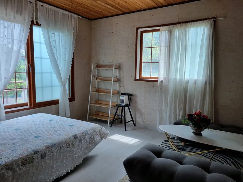 [Muju] A mud house in the forest on the slopes of Minjujisan Mountain 2