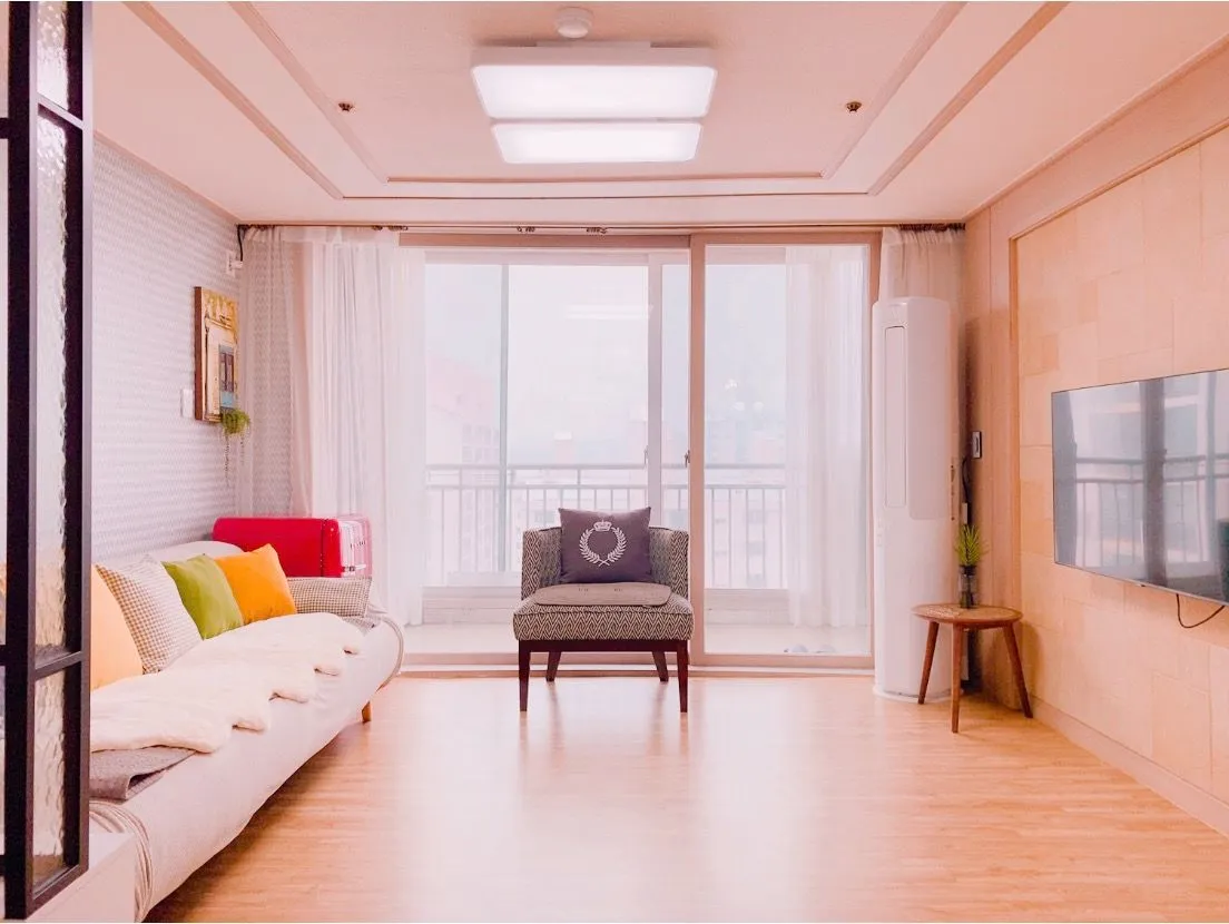 Juyeop-dong Three-Bedroom Apartment