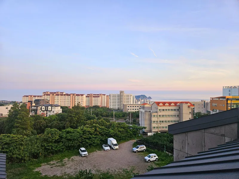 [Seoho-dong, Seogwipo] Three-Room + @ (Attic, Terrace) Ocean View Accommodation 41