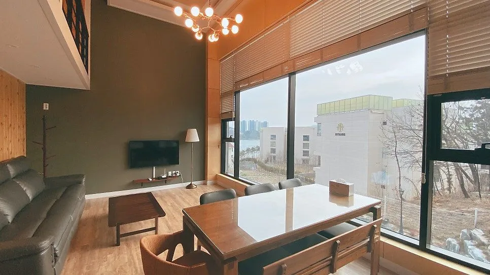 Jangsa-dong Lake View Duplex House