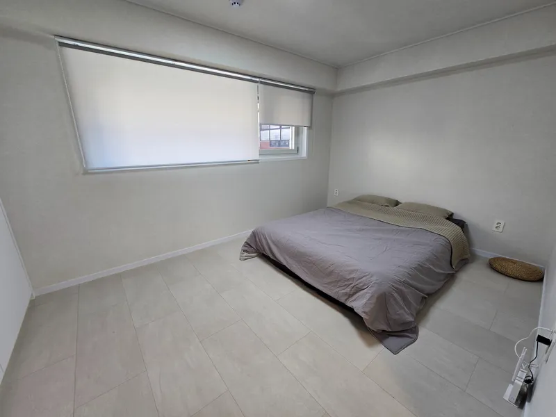 [Songpa, Seoul][Seoul Gangnam Jamsil] Seokchon Lake, free designated parking, 3 rooms, 2 bathrooms, elevator, new building 4