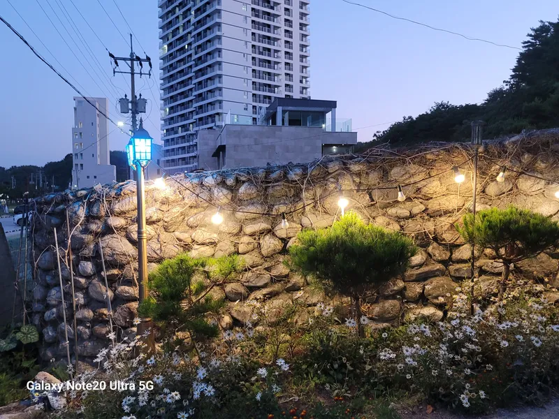 [Yangyang] Right in front of the beach, a seaside fishing village, Ondol one-room (1st floor, room 102) 24