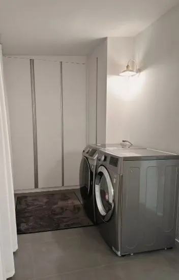 [Yongsan, Seoul] Yongridan-gil / 3 minutes from Samgakji Station / 10 minutes by car from Yongsan Station / 5 minutes by subway from Seoul Station 22