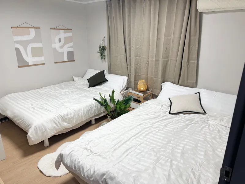 [Dongdaemun, Seoul] 5 minutes from Shinsoldong Station - Adjacent to Jongno, Euljiro, and Seongsu - 4 people 2