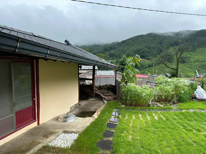 [Geochang] 420m high, airy courtyard house (fireplace) 15