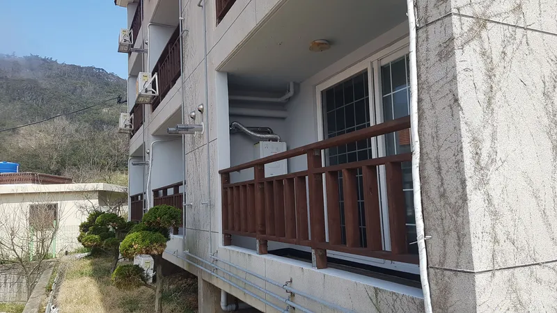 [전남 신안] 흑산도 바닷가 오션뷰 숙소 A동 10평원룸 10