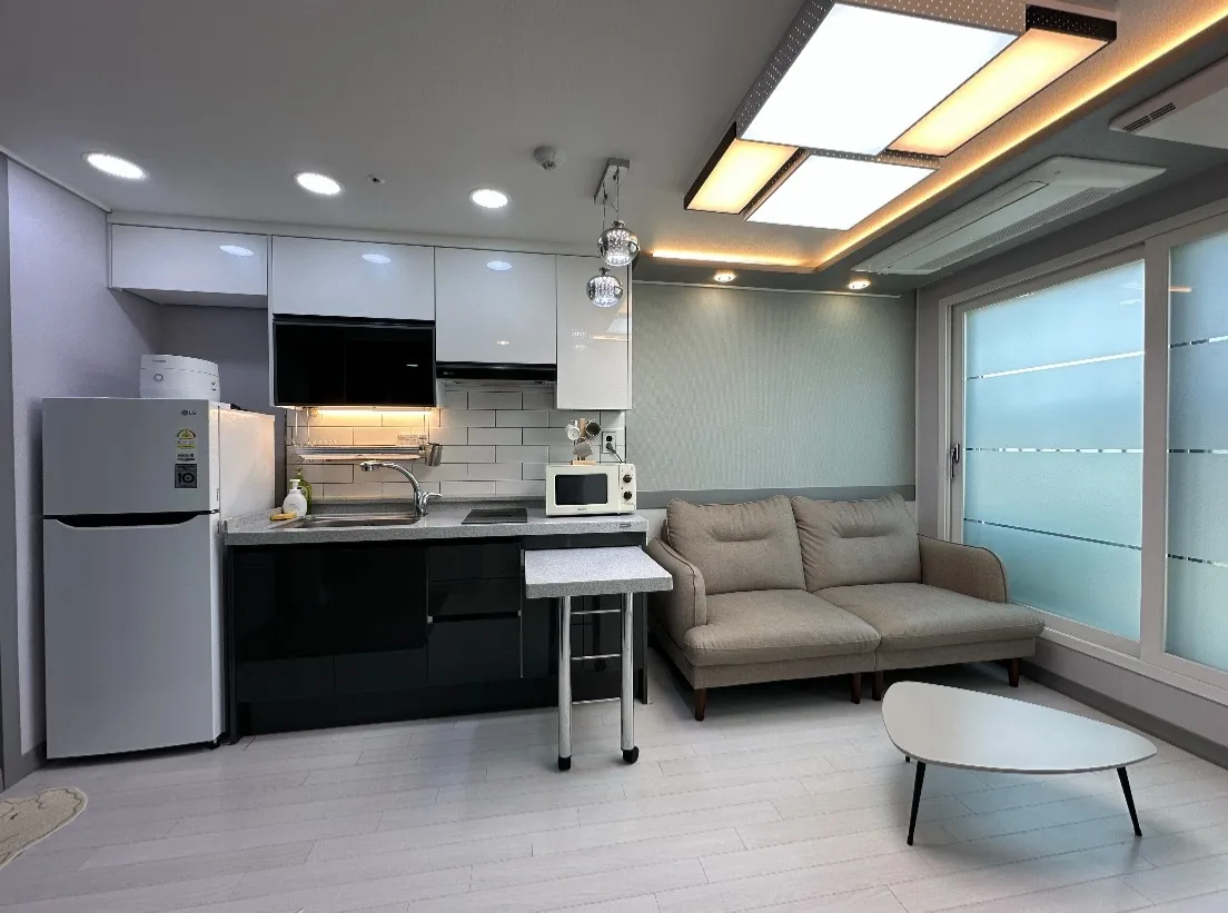 Sinjeong-dong One-Bedroom House