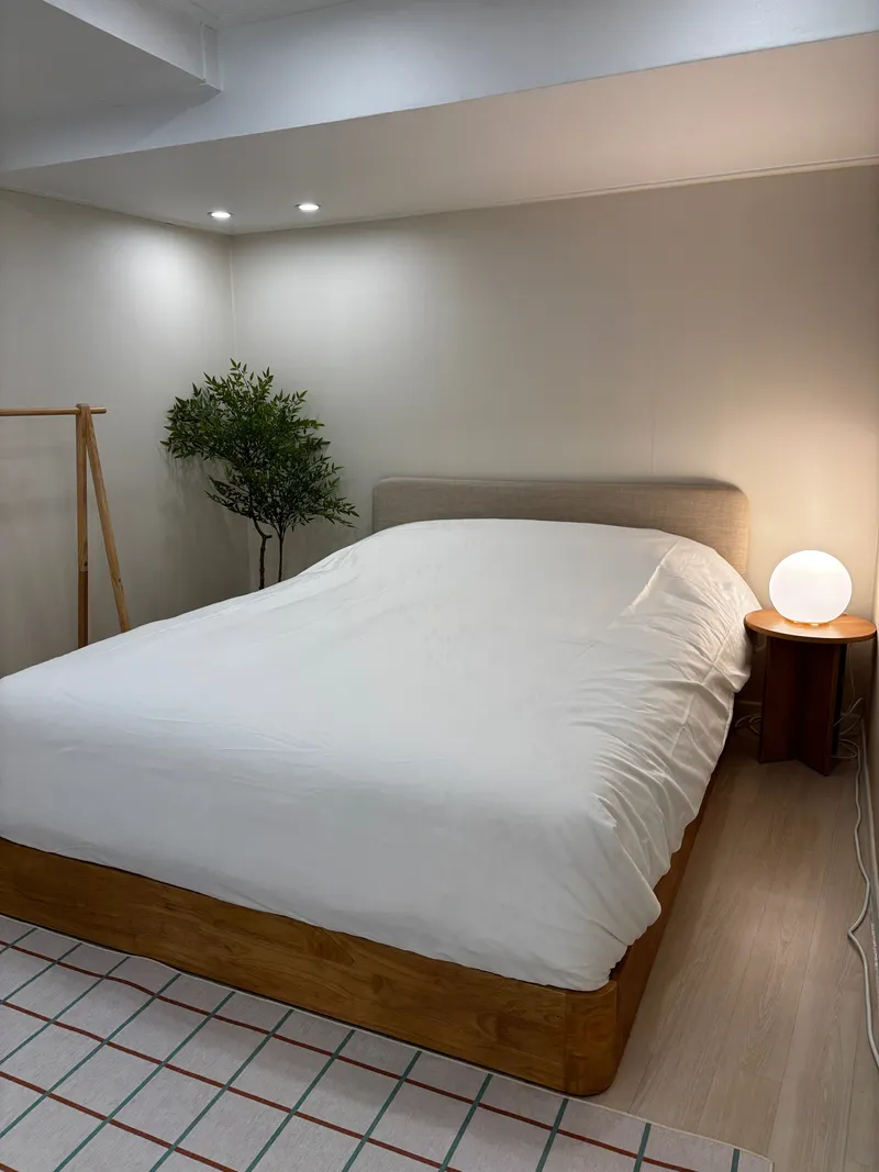 [Jongno, Seoul] Seochon Gyeongbokgung Station 4-room house with yard 11