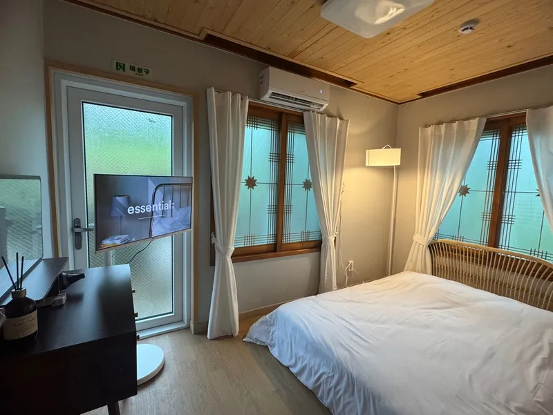 [Beophwan-dong, Seogwipo] 3 rooms (4 queen beds) / Private house / 15 minutes from Ole Market 14