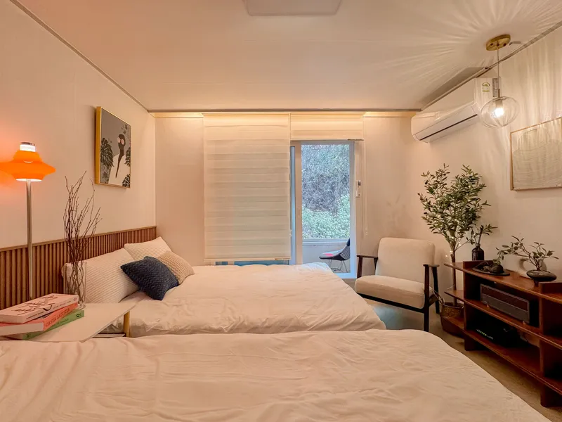 [Mapo, Seoul] 1 minute from Gwanghwamun Station, 10 minutes from Hongdae, Hapjeong, and Mangwon, 3-room apartment in Itaewon and Yeouido 10