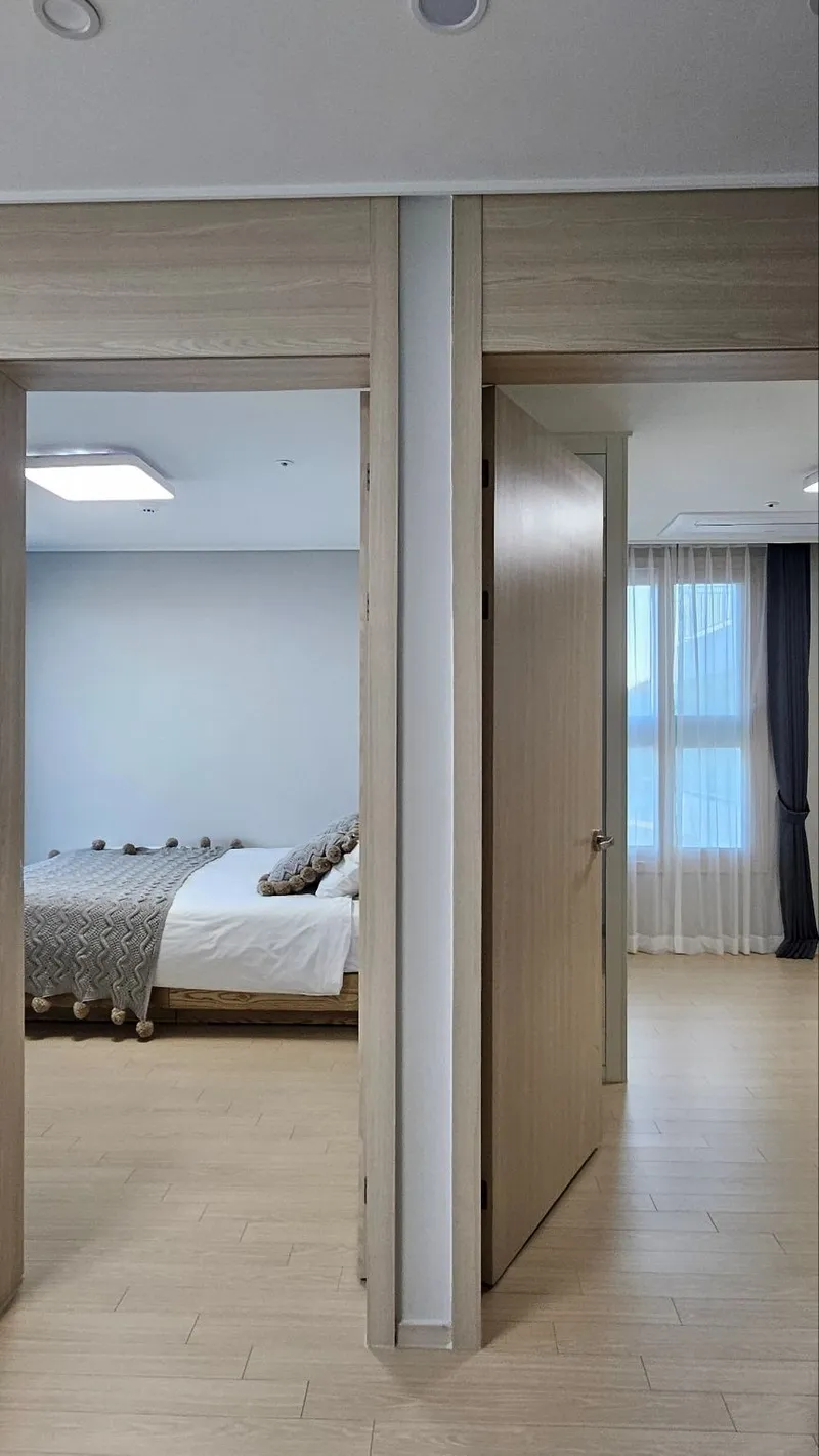 [Yangyang] Front ocean view, 4 people, bed sunrise view, spacious terrace, full options, OTT available 4