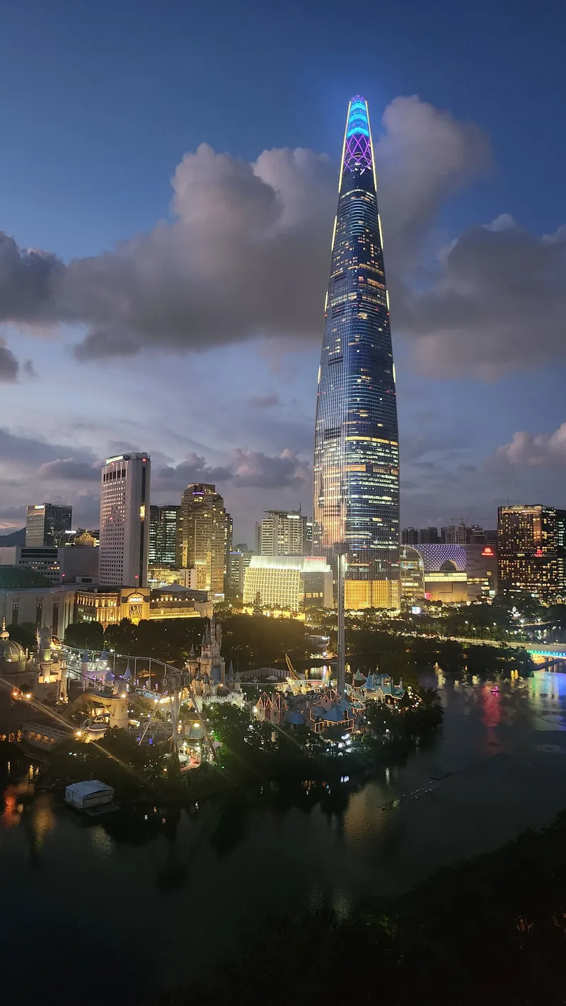 [Songpa, Seoul] Jamsil High-rise duplex with a fantastic Seokchon Lake view 24