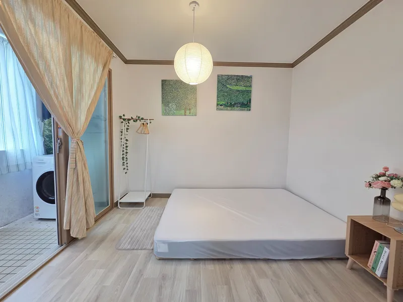 [Jeonju] Jeonbuk National University, 10-minute walk from the terminal, free parking, clean accommodation 203 7