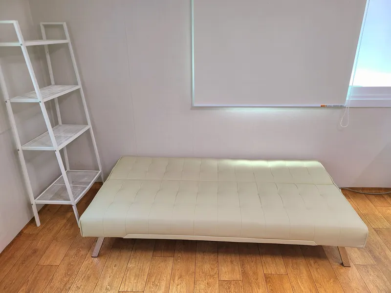 [Gimhae] A neatly organized two-room apartment in Naedong 13