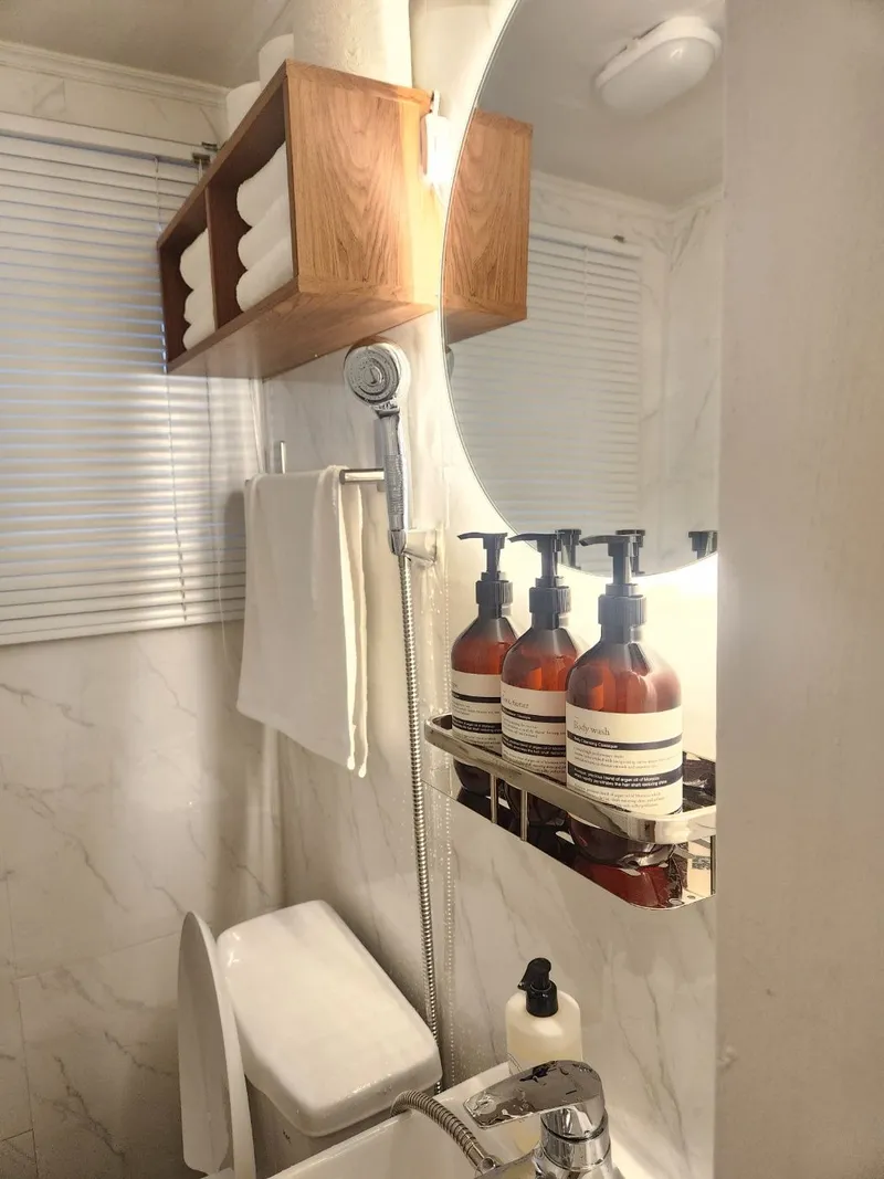 [Mapo, Seoul] 3-minute walk from Ewha Womans University Station, up to 5 people, 3 beds, fully equipped two-room with washing and drying facilities 24