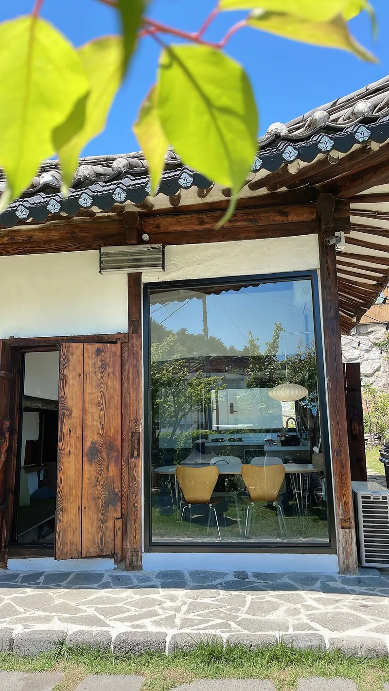 [Gangneung] 3-room Hanok detached house with a 100-pyeong wide yard 36