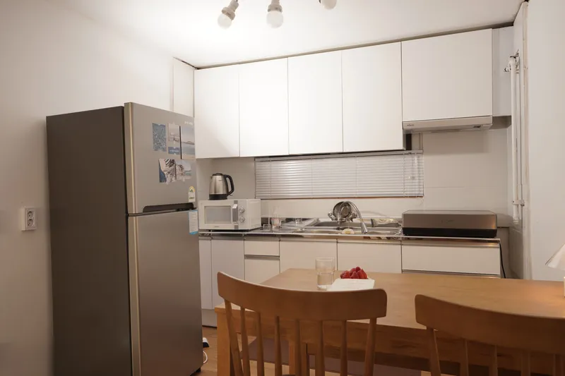 [Jongno, Seoul] #5 min walk from Hyehwa Station #Recently remodeled #3 rooms + 1 bathroom #Beam projector cinema 29