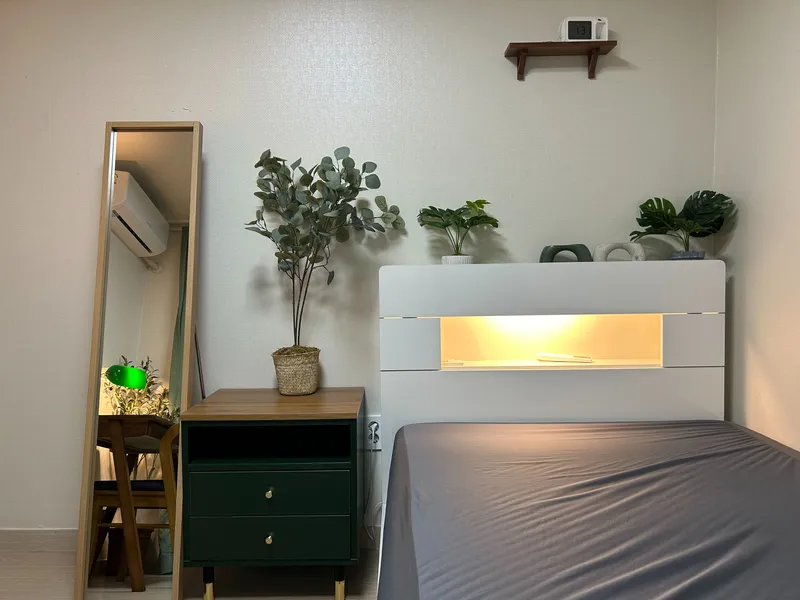 [Seodaemun, Seoul] 7-minute walk from Hongik University Station, three-room 5