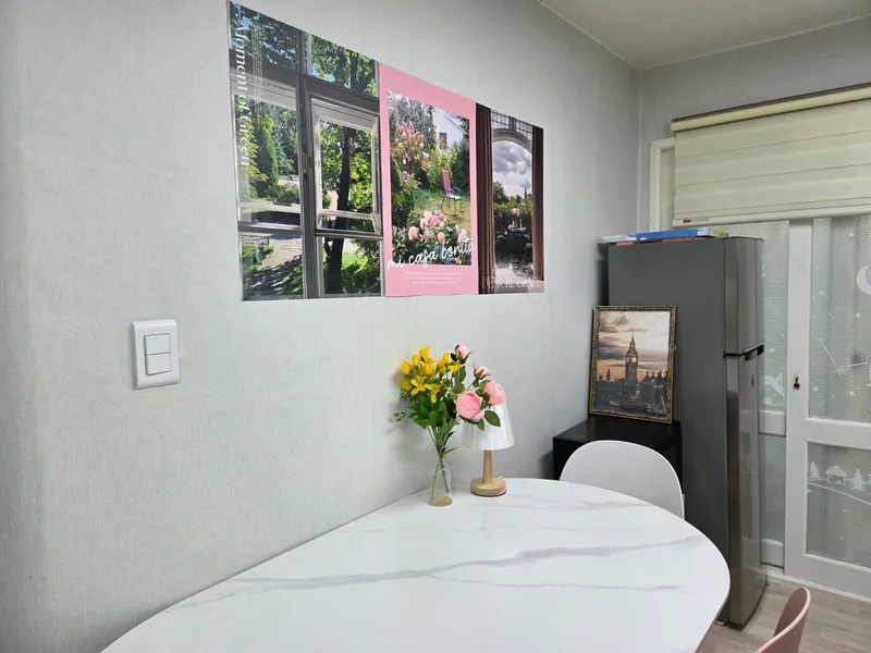 [Cheonan][Cheonan, South Chungcheong Province] 5-minute drive from Cheonan Station, fully equipped three-room apartment with comfortable, clean, and emotional atmosphere. 10