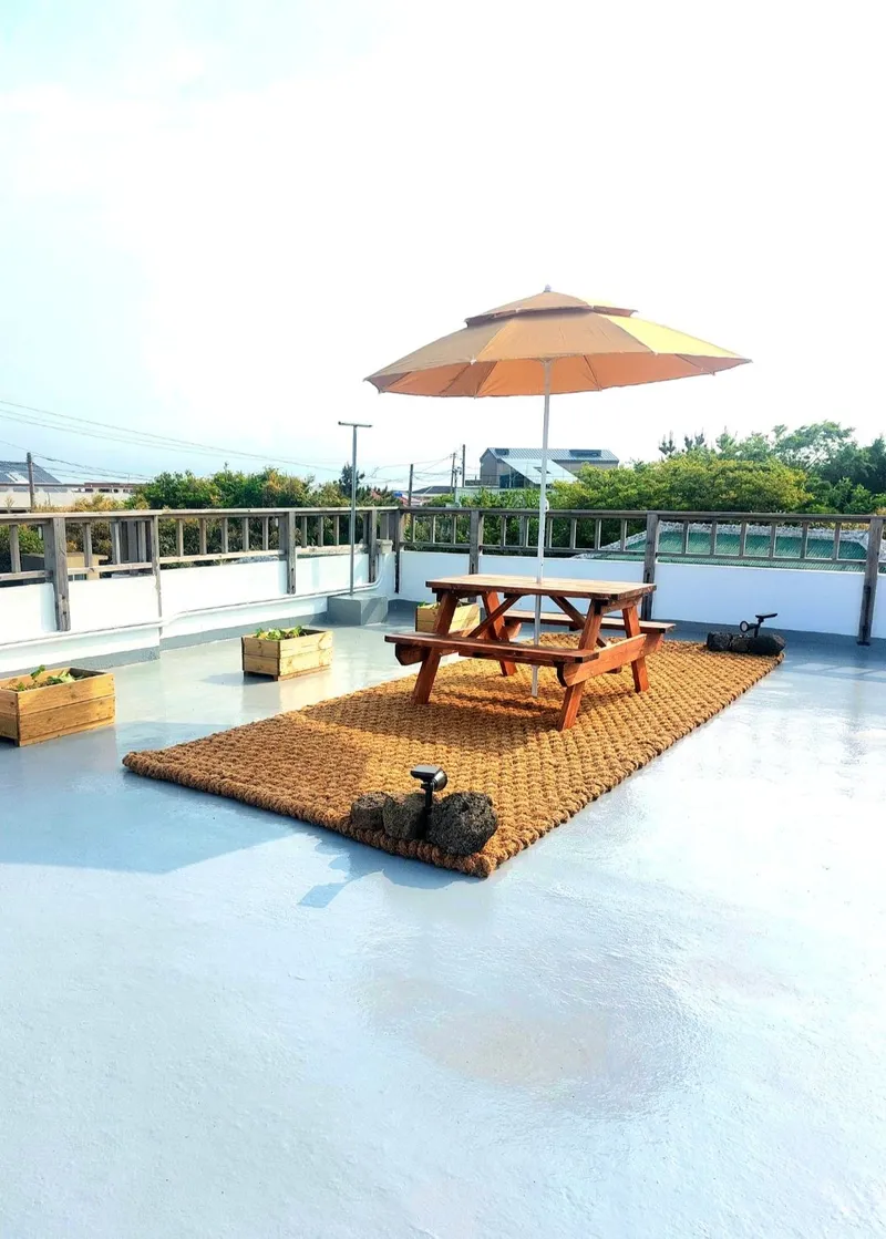 [Gujwa, Jeju] A one-minute walk from the beach. A one-month stay at Kimnyeong Doldamjip (outer building). 30