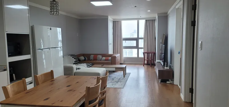 [Seocho, Seoul] 3 minutes from Gangnam Station, across from Samsung Town 11