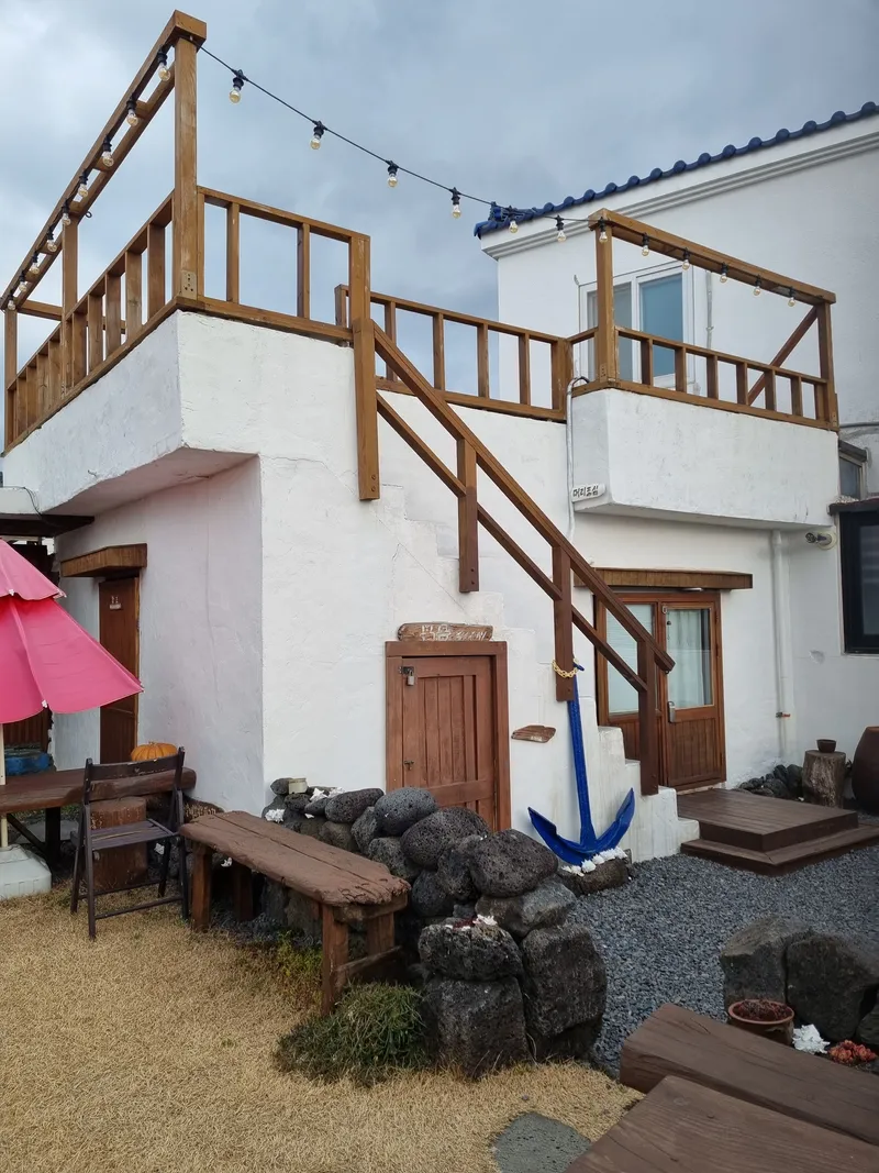 [제주 구좌][제주 김녕] 인스타감성 분리형 돌집독채 #자쿠지 #안채별채 #루프탑 10