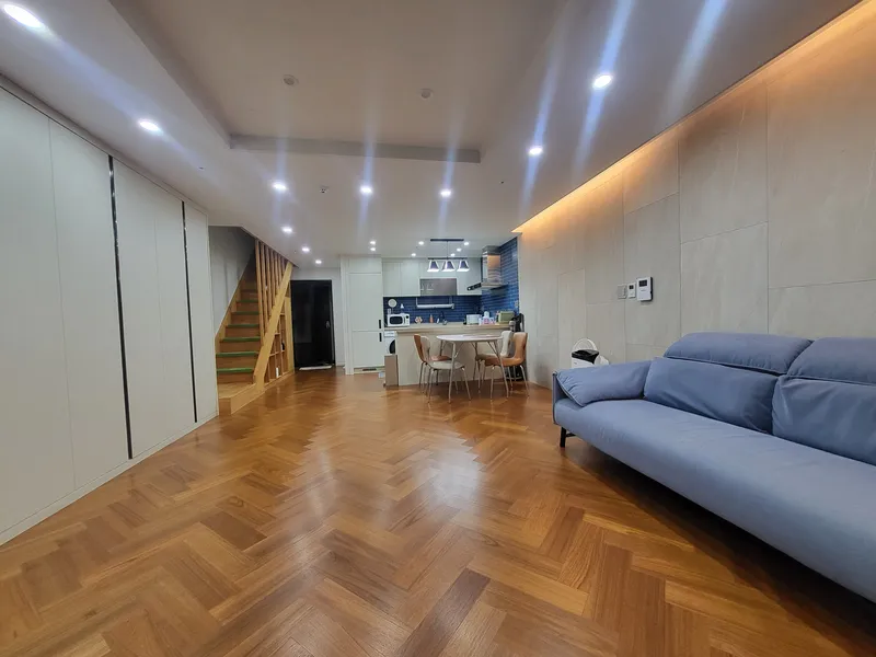 [Andeok, Seogwipo] The ultimate ocean view! Sanbangsan Mountain and the ocean at a glance! Stylish rooftop duplex house 4