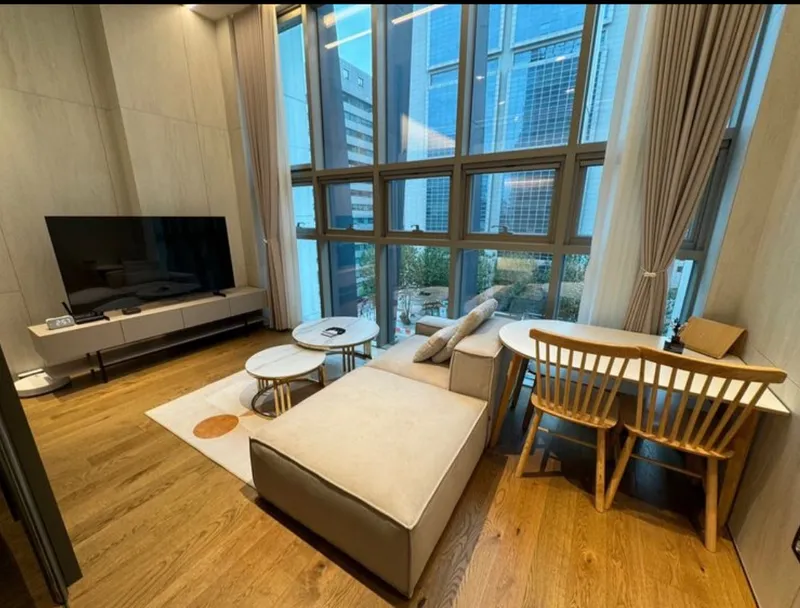 [Gangnam, Seoul] Large beam projector with a full view of downtown Tehran, 2 minutes from COEX Samseong Station 2