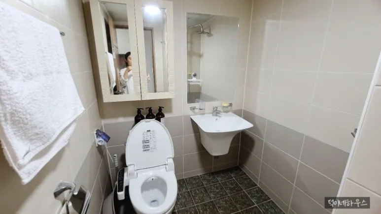 [Beophwan-dong, Seogwipo] A comfortable and emotional accommodation with an ocean view one-room near Seogwipo Intercity Bus Terminal in Jeju Seogwipo. 6