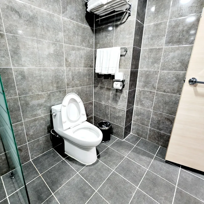 [Gangneung] One month living, 1 minute from the beach, ocean view, 12 pyeong, 2 beds 13