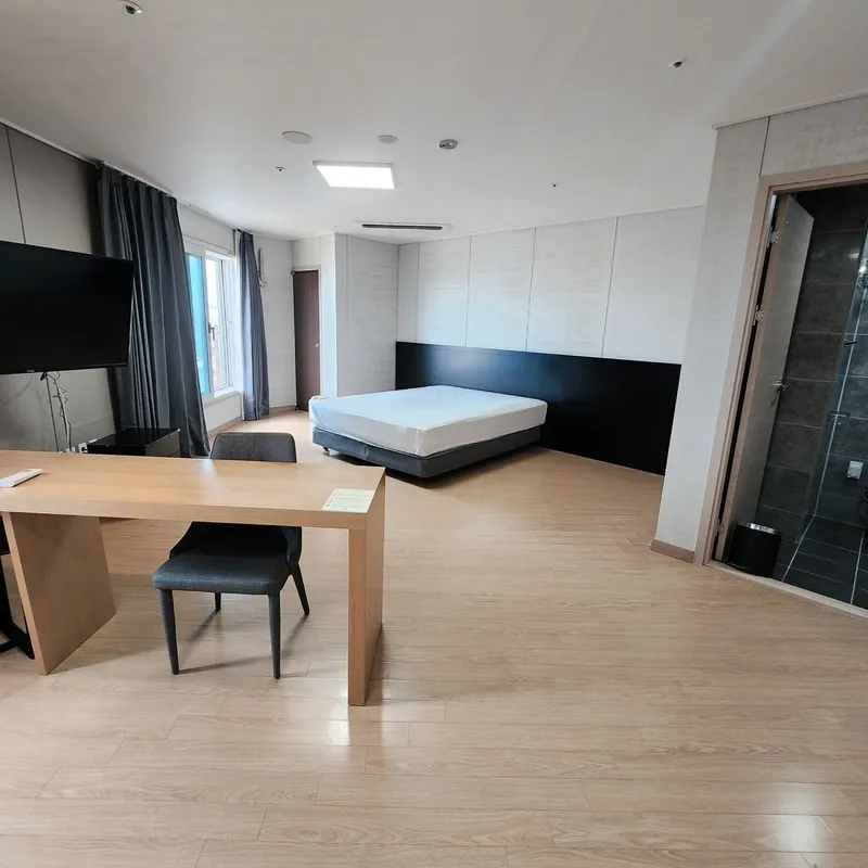 [Gangneung] 20 pyeong large room right in front of the beach 2