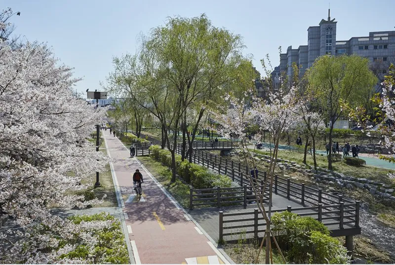 [Songpa, Seoul] Fully furnished studio apartment, 10 minutes walk from Samjeon Station (Line 9) and Seokchon Gobun Station in Samjeon-dong 24