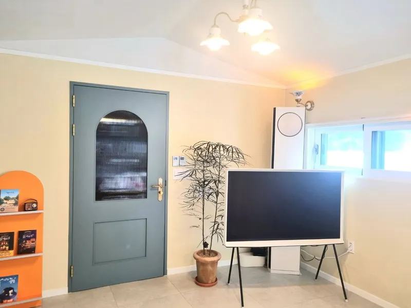 [Tongyeong] # Private, spacious, emotional detached house # Mountain and sea leisure activities # Yard fishing 14